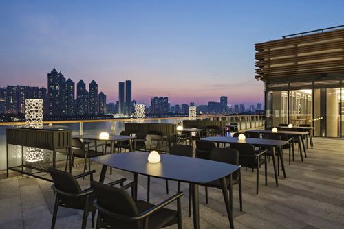 岭南文化与现代美学的交汇——二沙壹号广告的文化设计与投放策略