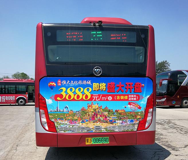 城市流动的风景线 公交广告的价值、投放策略与价格解析